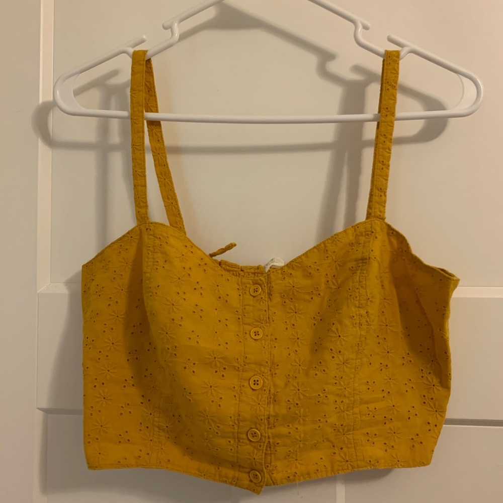 Garage crop top